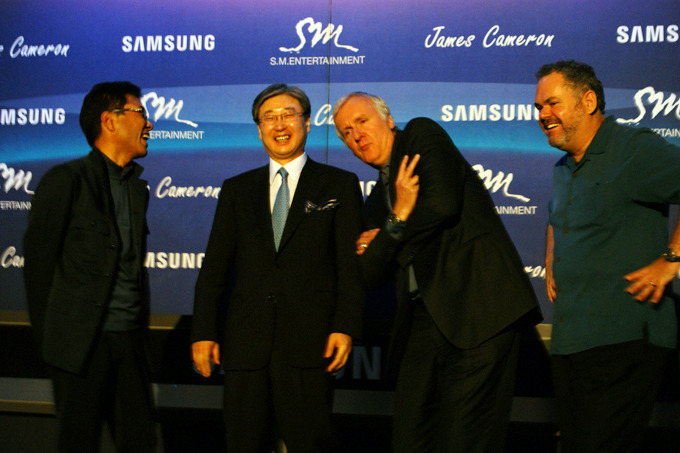 이수만 대표 , 윤부근 사장, 제임스 카메론 감독 , 빈스 페이스 감독