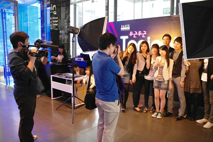 찍고 찍히는 오늘의 주인공 영삼성 열정운영진들