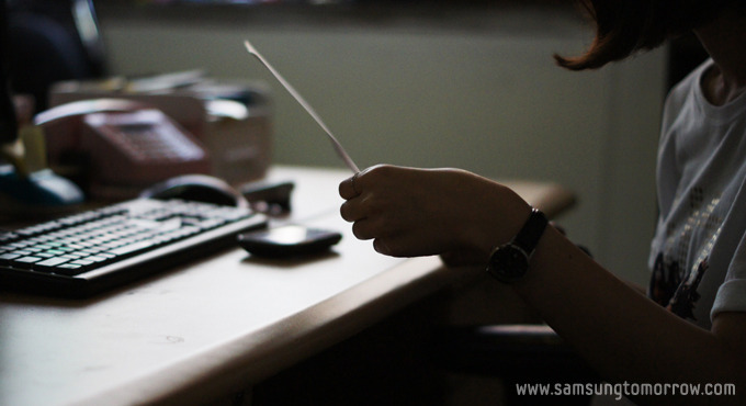 안드로이드녀의 손