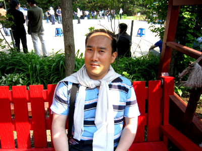 앉아 있는 직원