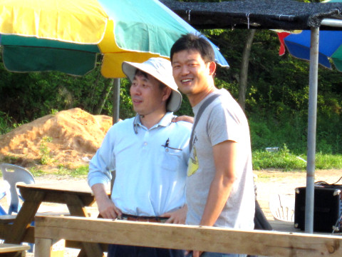 마무리 하는 직원들