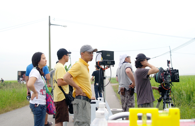 윤핑의 촬영장 놀이 1 : 윤 감독님 따라하기