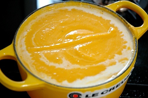 다 끓인 단호박수프