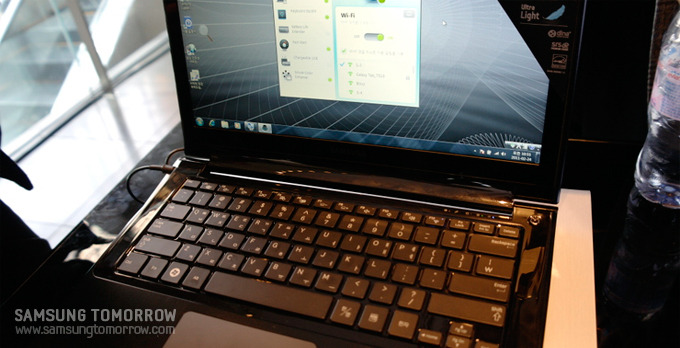 백라이트 사용 전 센스 시리즈 9