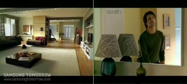 진공청소기로 청소하는 남성