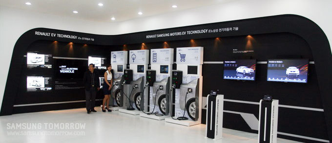 르노 자동차 부스