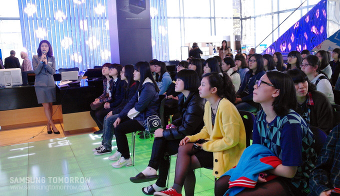 강의를 듣는 학생들