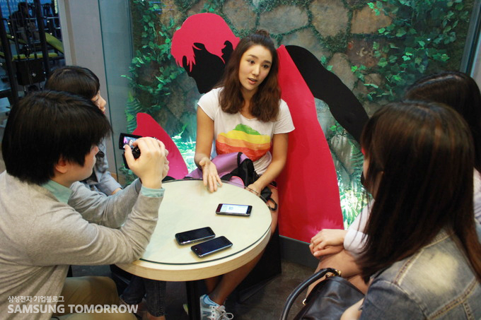 인터뷰중인 정아름