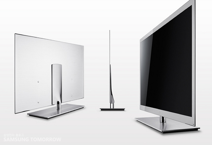 심플한 라인이 돋보이는 LED TV 9000