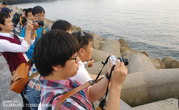 일몰 사진을 찍고 있는 NX공감출사단