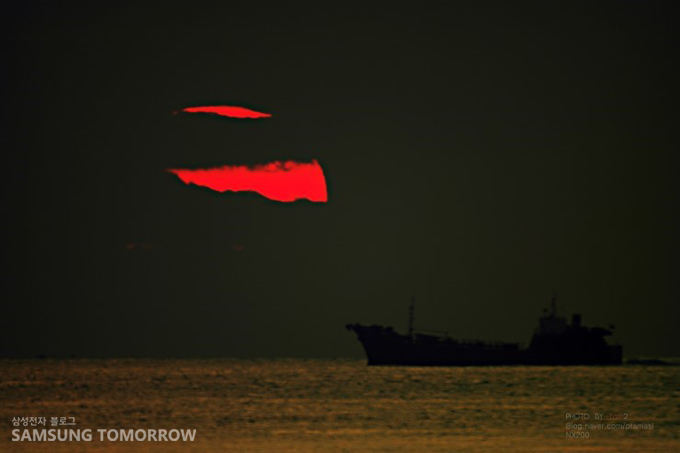 배가 떠 있는 제주바다