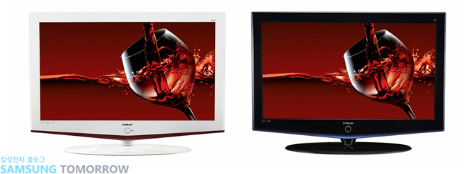 와인 잔에 고여 있는 와인의 빛깔을 직관적으로 반영한 보르도TV