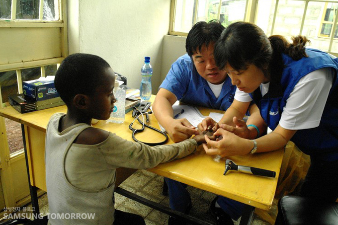 진단을 받는 아이