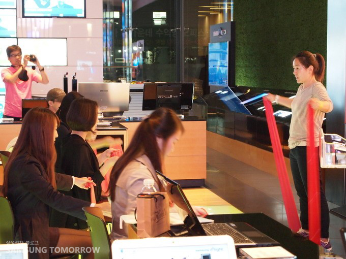 스마트 헬스케어 강의중인 조현정 코치