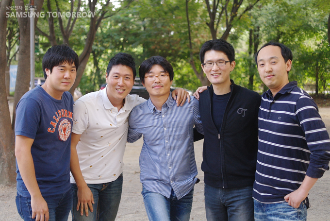 엄덕기 사원, 서제환 선임, 양근삼 책임, 이승복 선임, 최낙원 선임