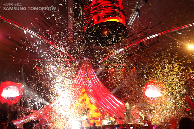 MAMA 시작을 알리는 윤도현밴드의 공연