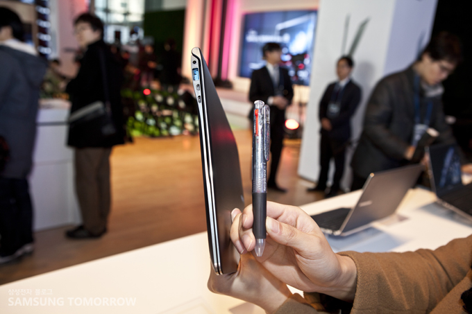 펜보다 얇은 뉴시리즈9