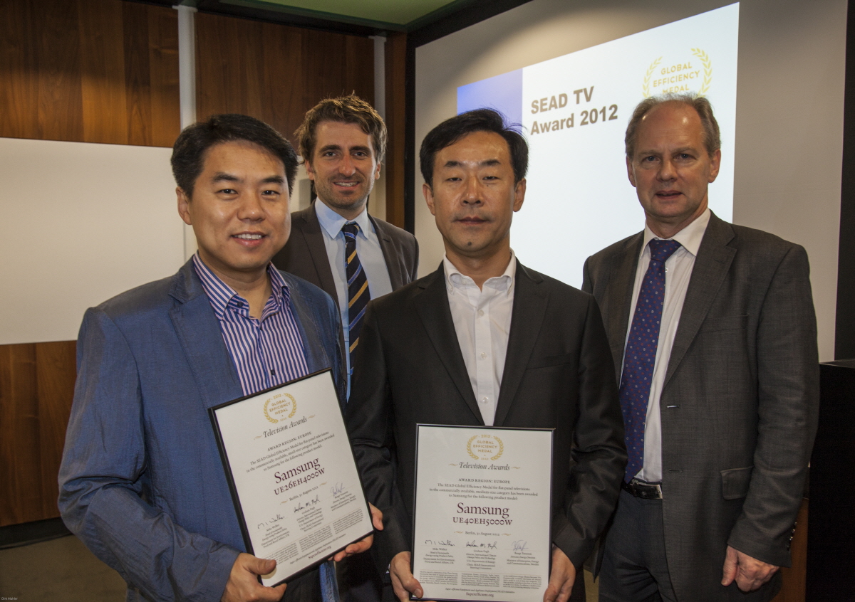 글로벌어워드 수상 기념 사진