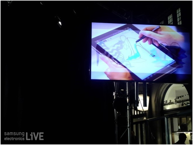 갤럭시 노트 구두 디자인 옥외광고