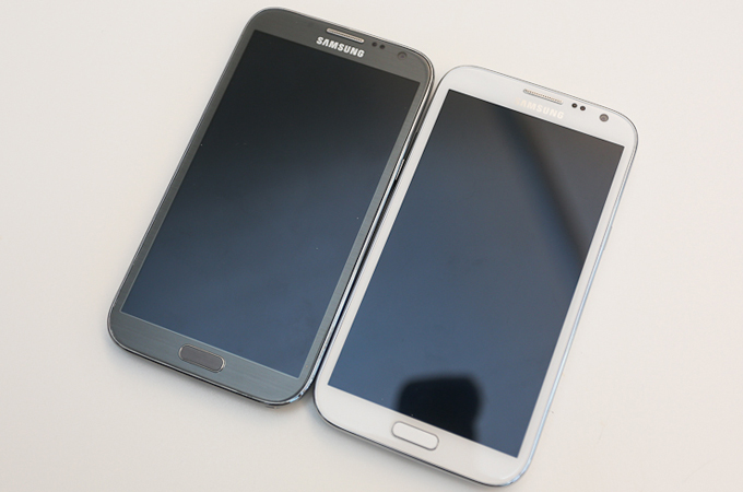 갤럭시노트Ⅱ 화이트 컬러, 그레이 컬러