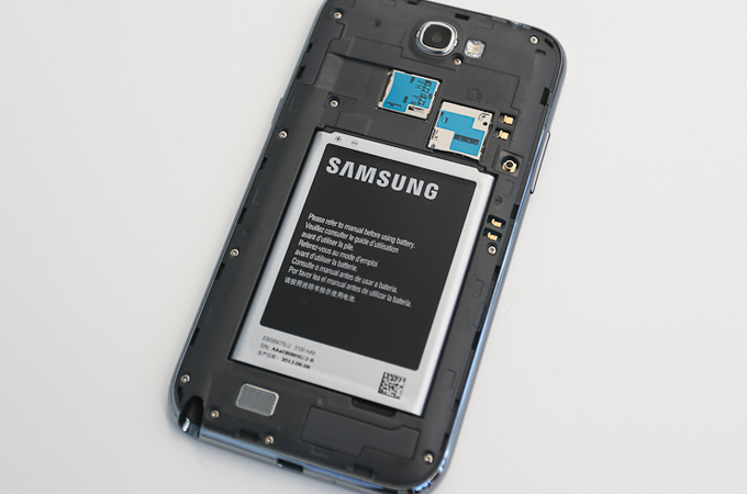 갤럭시 노트Ⅱ 배터리커버 분리