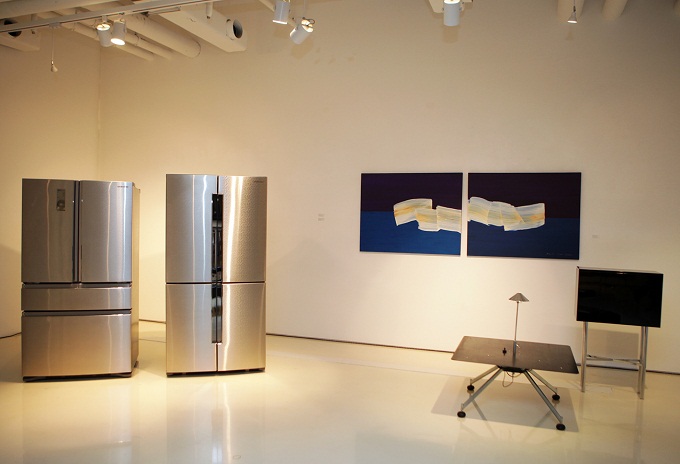 'Timeless 디자인展'에 전시된 냉장고
