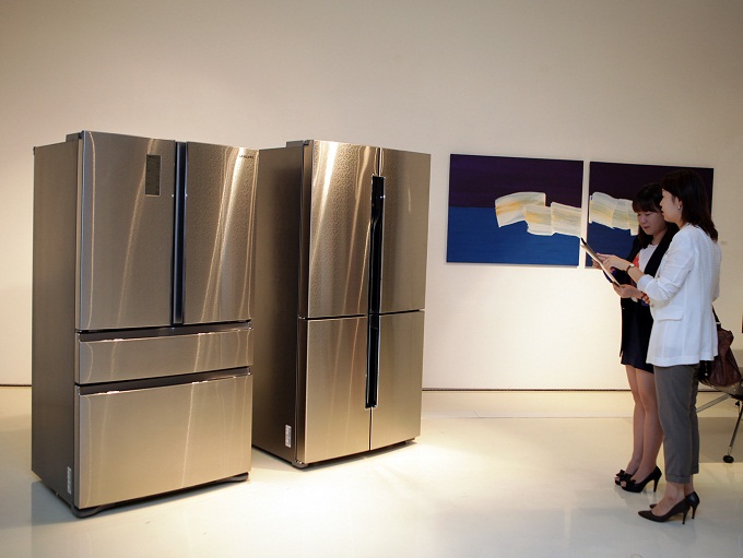'Timeless 디자인展'에 전시된 냉장고
