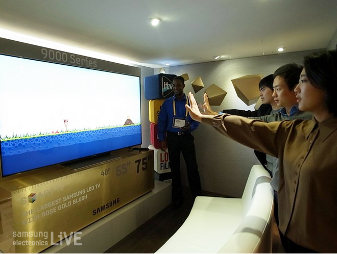 게임을 하는 LIVE