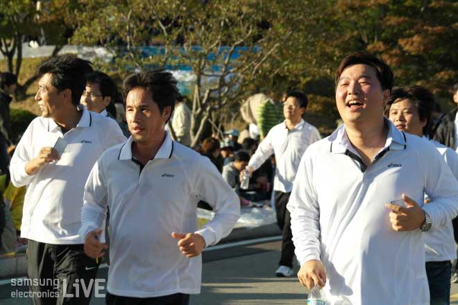 달리기를 하는 사람들