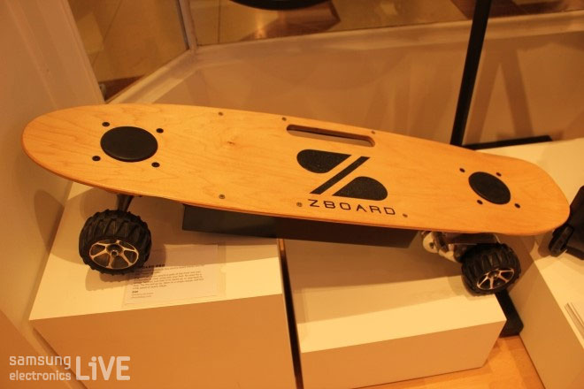 풀배터리 장착의 일렉트로닉 스케이트보드 ZBOARD PRO