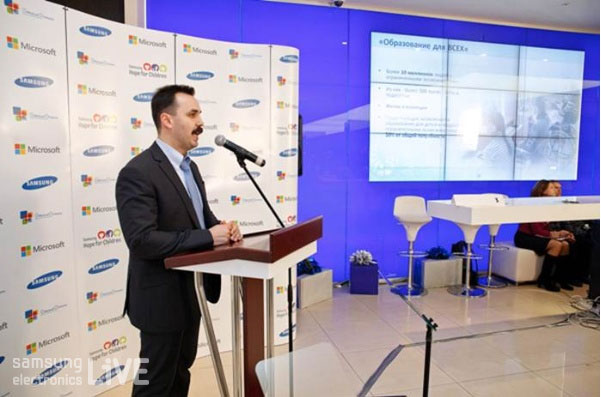 삼성전자 러시아 마케팅 디렉터 Sergey Pevnev