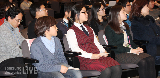 나눔콘서트를 보는 사람들