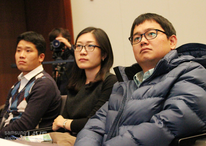 무대를 보는 사람들