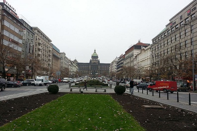 박물관 앞 광장