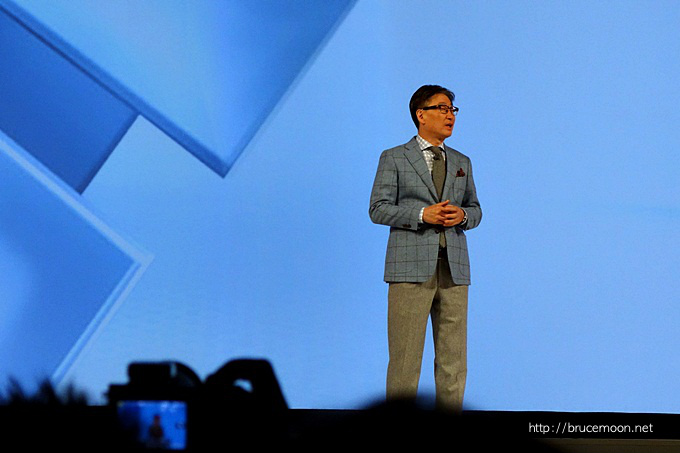 삼성전자의 프레스 컨퍼런스에서 기조연설을 맡은 윤부근 사장