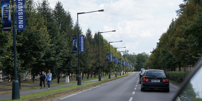 길가에 걸려있는 삼성광고