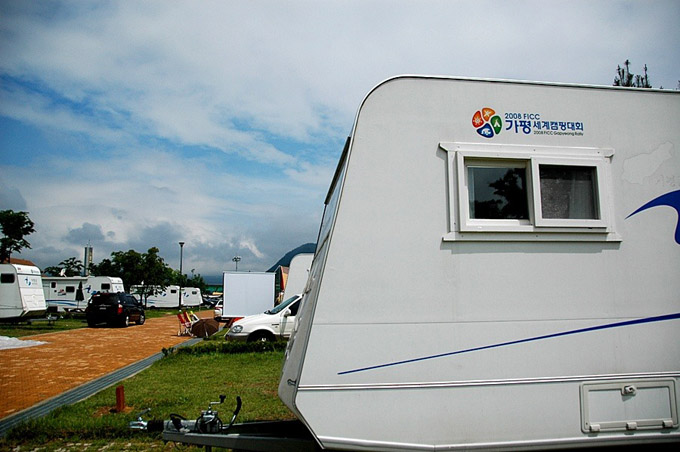 오토캠핑장카라반