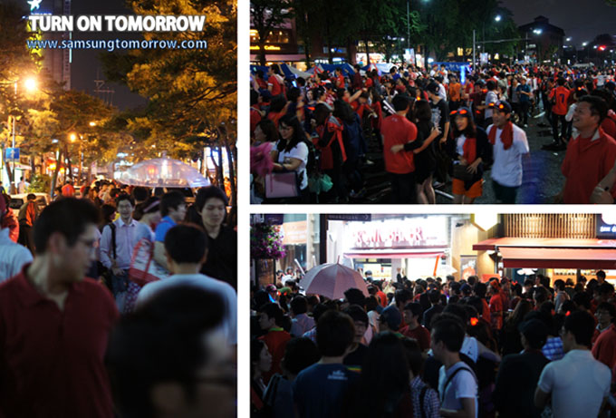 대한민국의 승리를 자축하기 위해 길거리에 쏟아져 나온 인파들.