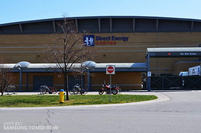 direct Energy 센터 입구
