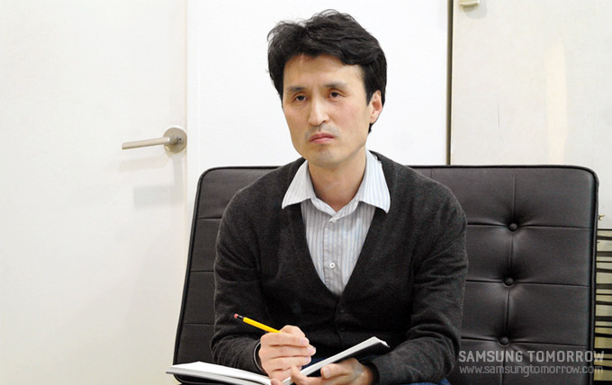 크리에이티브 에이전시 '봄' 신경호 Creative Director / 인터뷰 진행