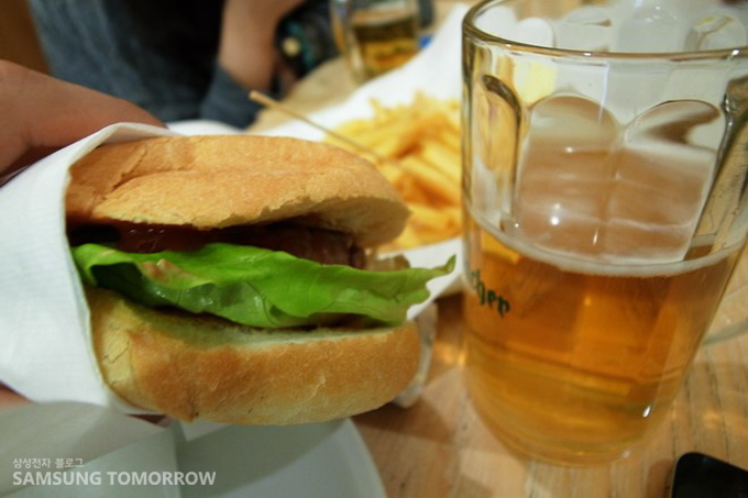 햄버거와 맥주
