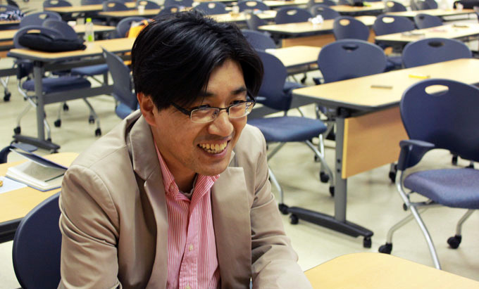 인터뷰하는 삼성전자 한국총괄 김지수 과장