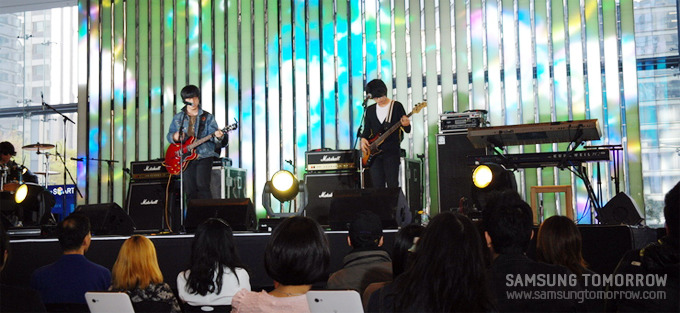 3인조 밴드 '아홉 번째'