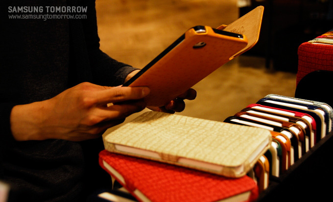 Italian Chic Line: Galaxy Tab Crocodile Case 'Beige', 'Pink'