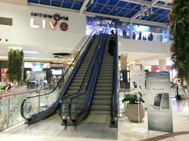 Central World Live에서 에스컬레이터를 타고 올라가보니 이런 곳이~