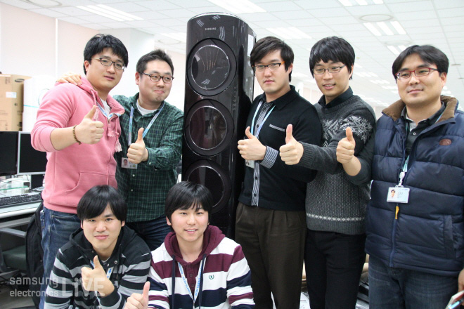 에어컨 개발자들의 단체사진