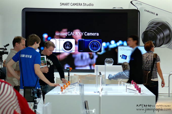 포토키나의 삼성 스마트 카메라 스튜디오