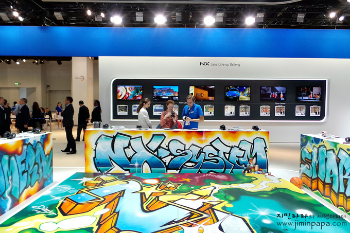 삼성부스의 그래피티