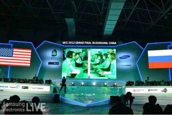 이 곳에 진열된 시리즈 3의 모습! 보이시나요?