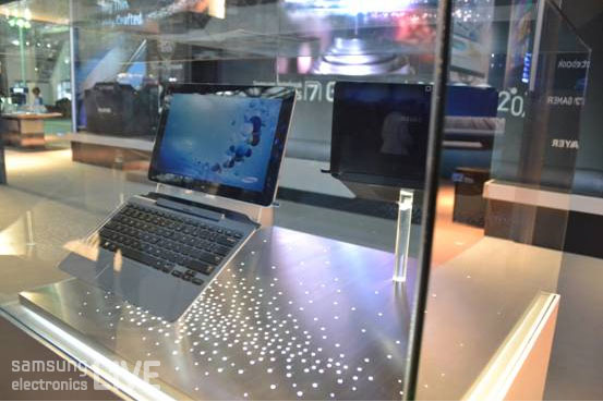 진열된 삼성노트북